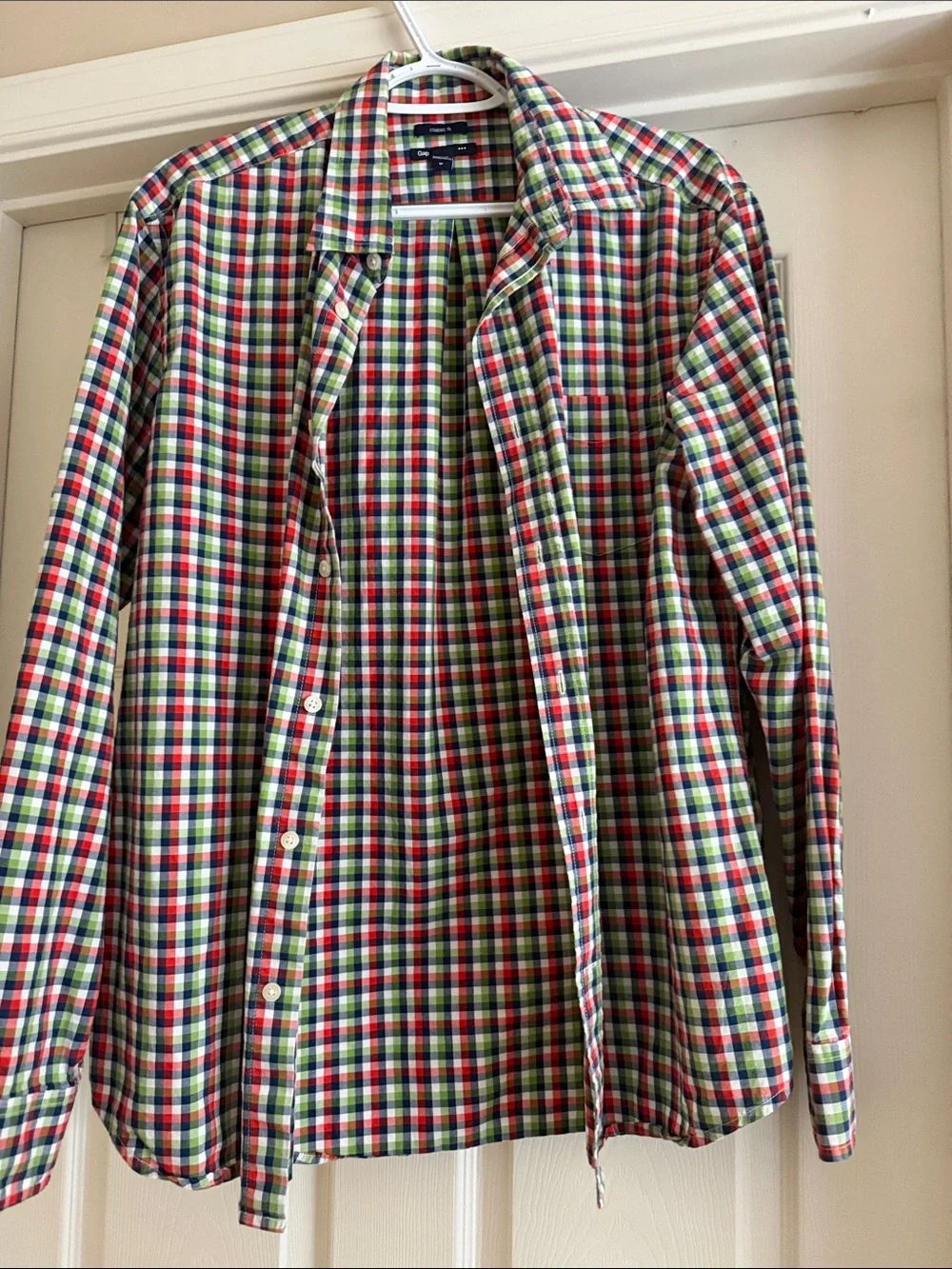 GAP Men's Multi-Color Plaid Button-Down Shirt